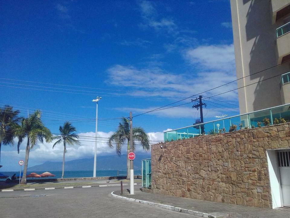 Ap Na Avenida Da Praia Карагуататуба Экстерьер фото